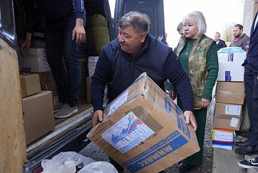 В подшефные территории доставили груз